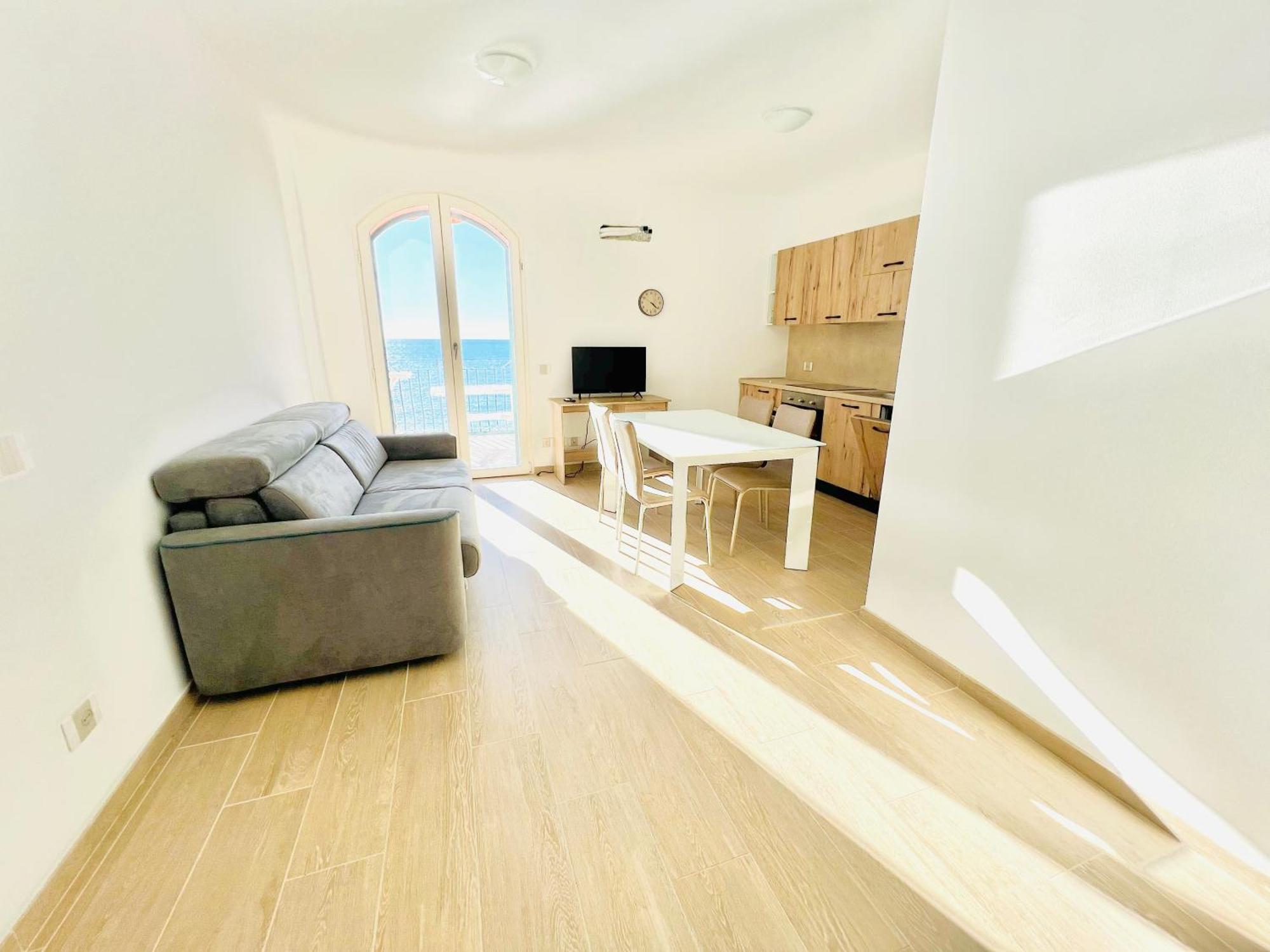 Luxury La Brezza 3 - Fronte Mare Sanremo